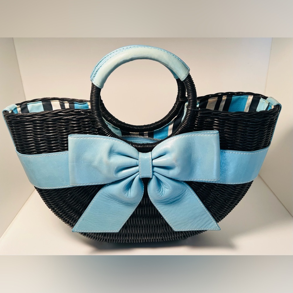 Isabella Fiore Handbag - Black wicker and turquoise bow